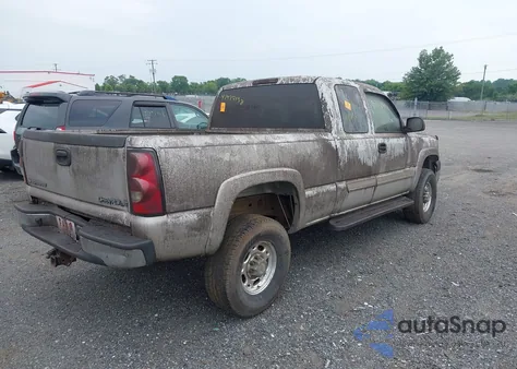 2004 Chevrolet Silverado 2500Hd Ls z USA, uszkodzony, nr VIN 1GCHK29U34E322509